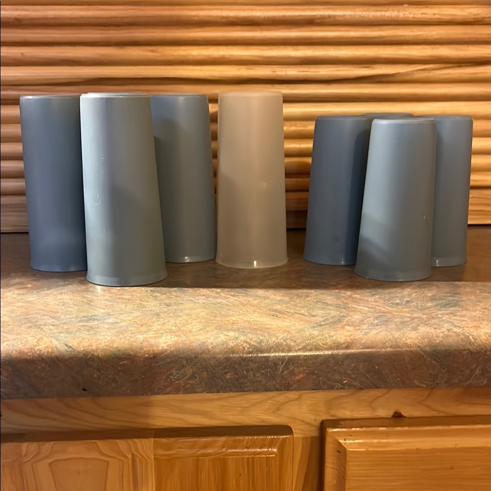 Tupperware slate blue and clear Drinkware Set for Dining